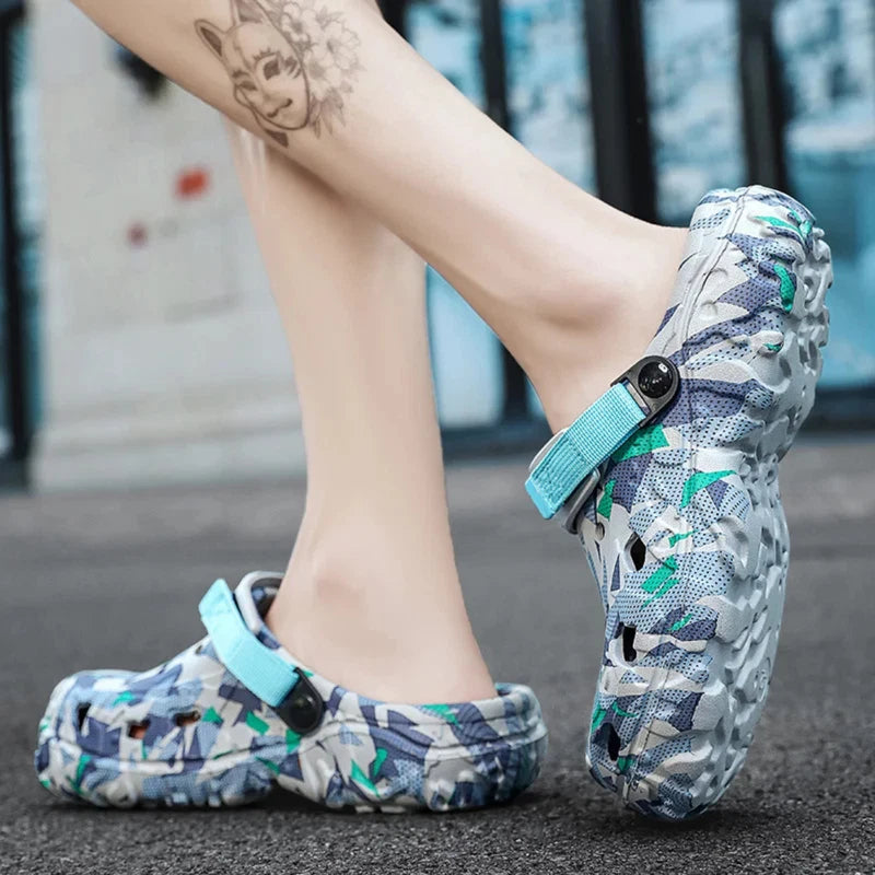 Casual Men's Summer Clogs - SlipOn Waterproof Slippers Garden Beach Swim Sandals