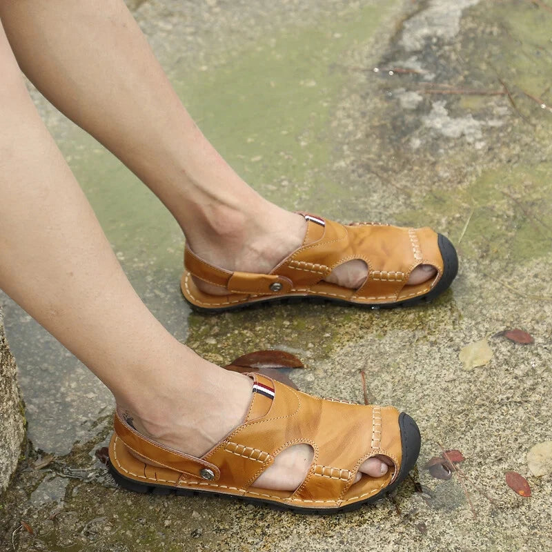 Men's Sandals Summer Breathable Beach Slippers Outdoor Sandals Flat Casual Shoes