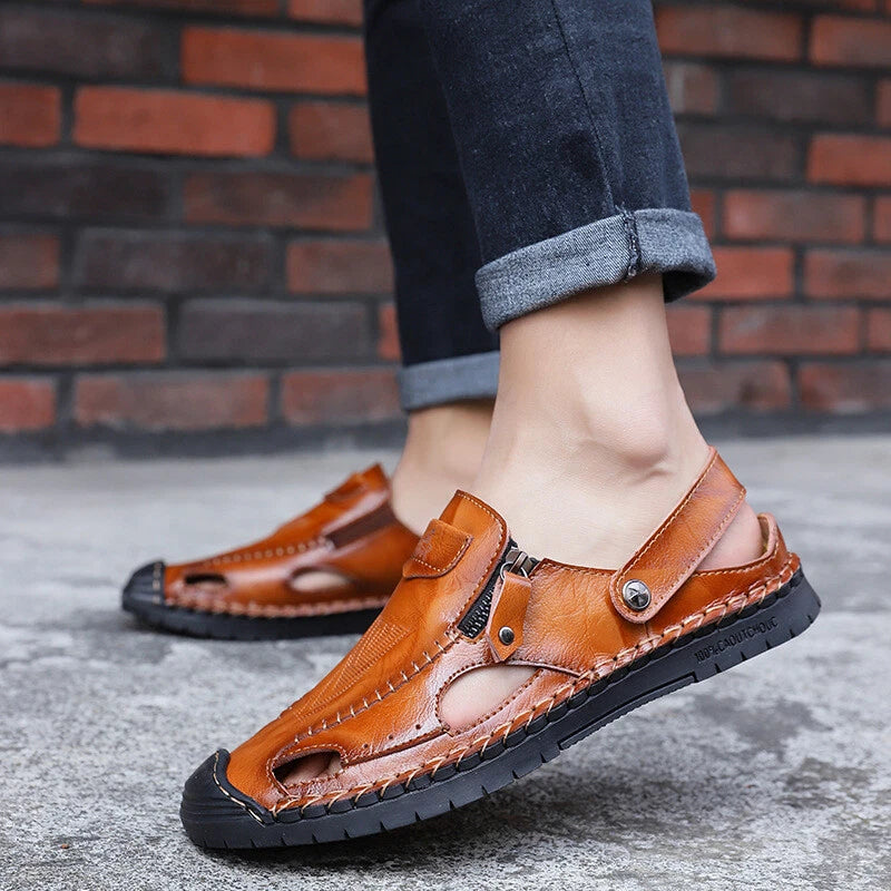 Men's Flat Leather Round Toe Openwork Breathable Beach Sandals and Slippers