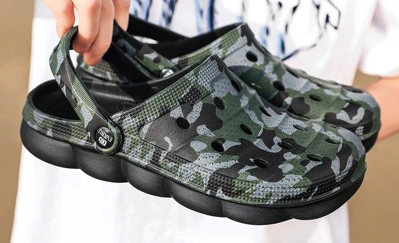 Men Causal Sandals EVA Garden Clogs Sandals Soft Shoes Men  Water Slippers