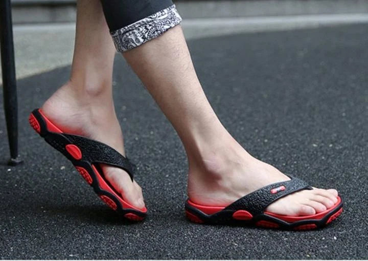 Men Anti-slip Massage Flip Flops Beach Shoes Casual Fashion Slippers Sandals