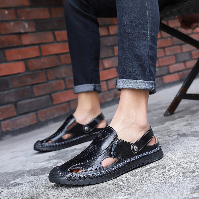 Men's Flat Leather Round Toe Openwork Breathable Beach Sandals and Slippers