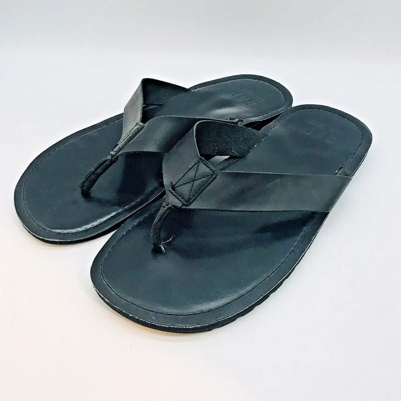 GAP Black Leather Flip Flops Men's 13 Black Thongs Beach Pool Sandals Slippers