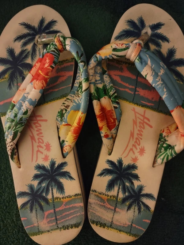 Lot 3, Sz 8 & 7 Rubber & Plastic Water Resistant,Slip On Lightwt Beach Slippers